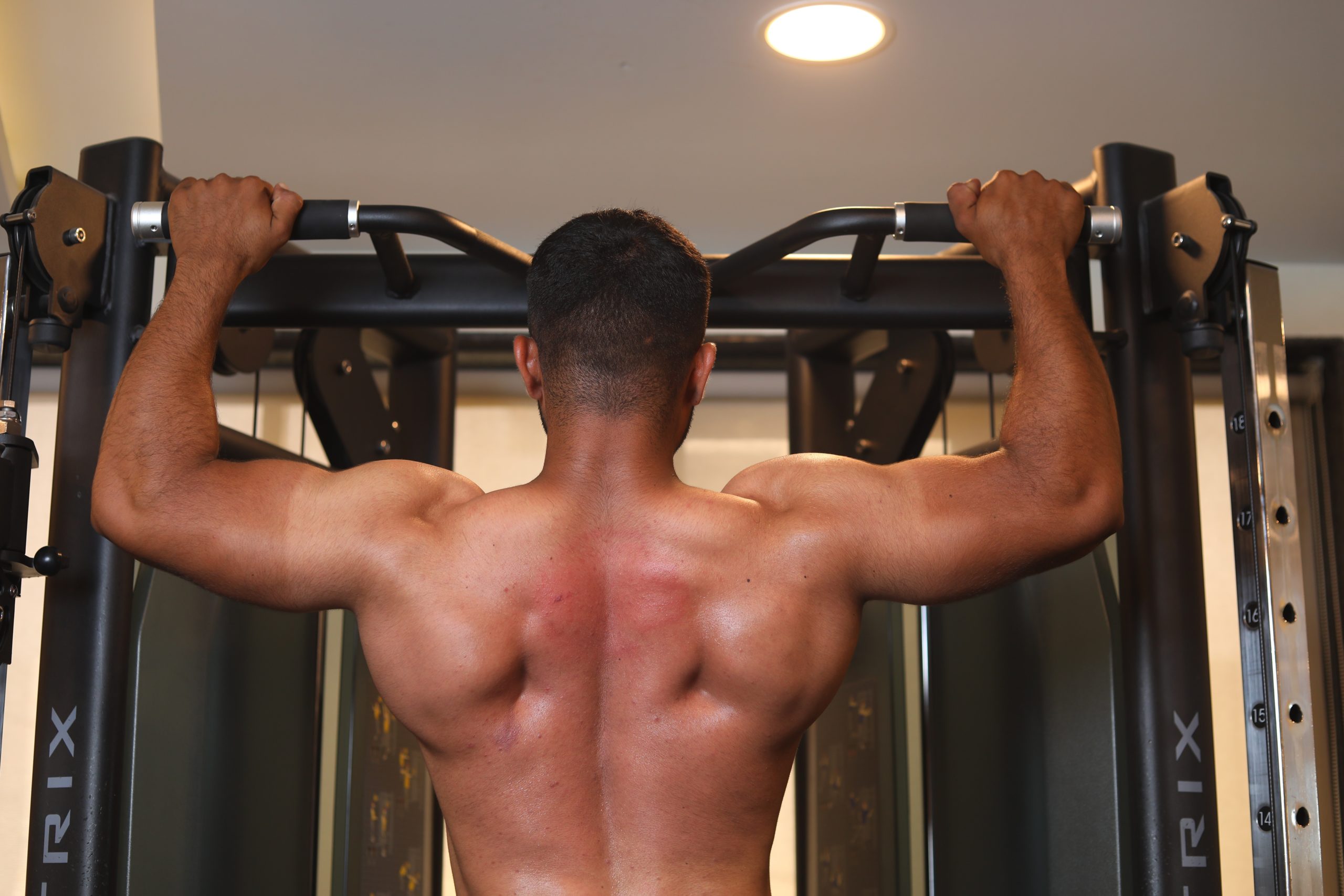 Топ-5 упражнений на плечи: быстрые результаты и силовая выносливость